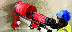 Использование установки алмазного бурения Hilti DD 200